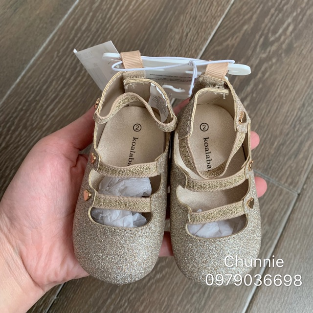 Giày tập đi bé gái