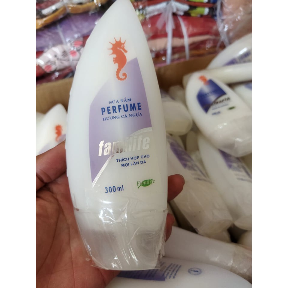Sữa tắm cá ngựa Algemarin Perfume Shower Gel Sữa tắm cao cấp với dưỡng chất protein giúp bảo vệ và nuôi dưỡng làn da