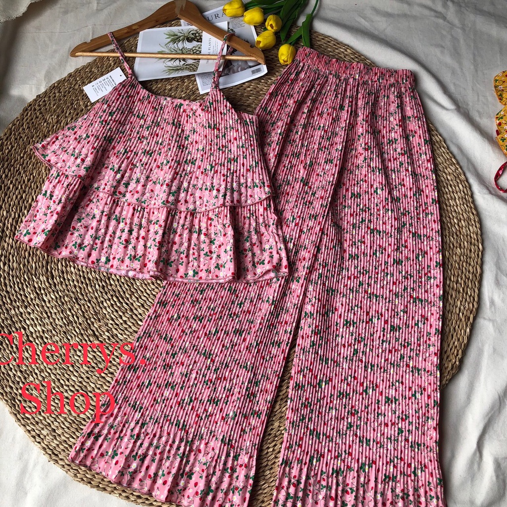 Set đồ bộ lụa loại 1 dập li áo hai dây tầng quần ống suông rộng dươi 58kg siêu hot