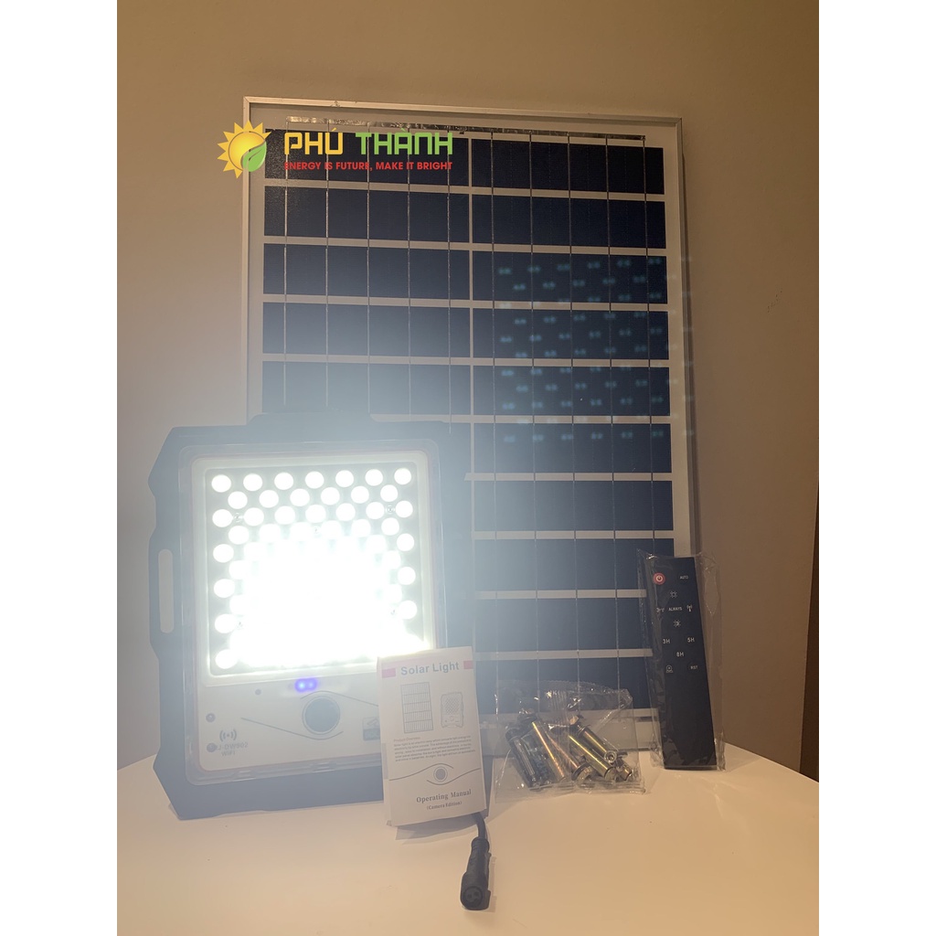 Đèn năng lượng mặt trời 100W 200W 300W, tích hợp camera thông minh giám sát chuyển động kết nối qua wifi