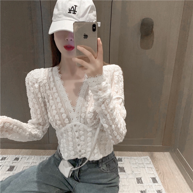 áo ren dài tay hoa nổi cổ v khuy ngọc