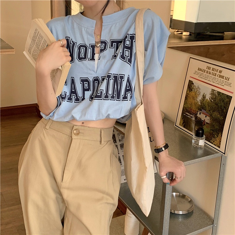 Áo croptop sát nách dáng rộng cổ chữ V in họa tiết chữ thời trang mùa hè 3 màu sắc tùy chọn dành cho nữ