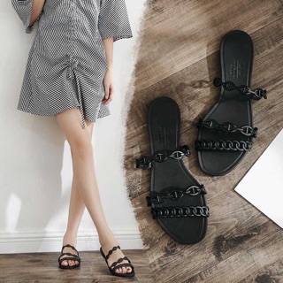 DÉP NHỰA HỜ MẸT