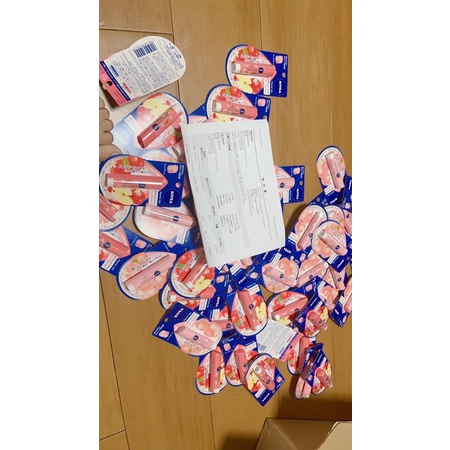 Son dưỡng có màu mùi đào Nivea Nhật