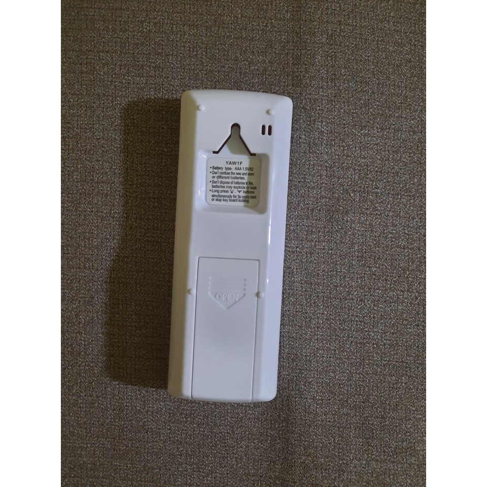 Remote điều khiển điều hoà Gree các dòng 1 &amp;2 chiều Inverter- Hàng tốt mới 100% Tặng kèm Pin!