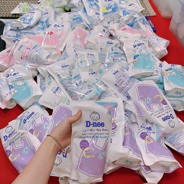 Nước giặt xả  Dnee túi 600ml đủ màu an toàn cho bé