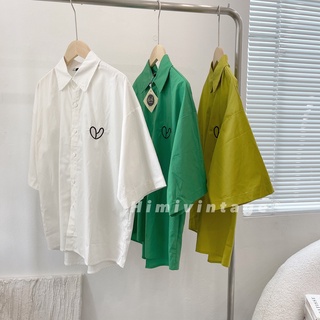 Áo sơ mi cộc tay basic thêu tim ngực