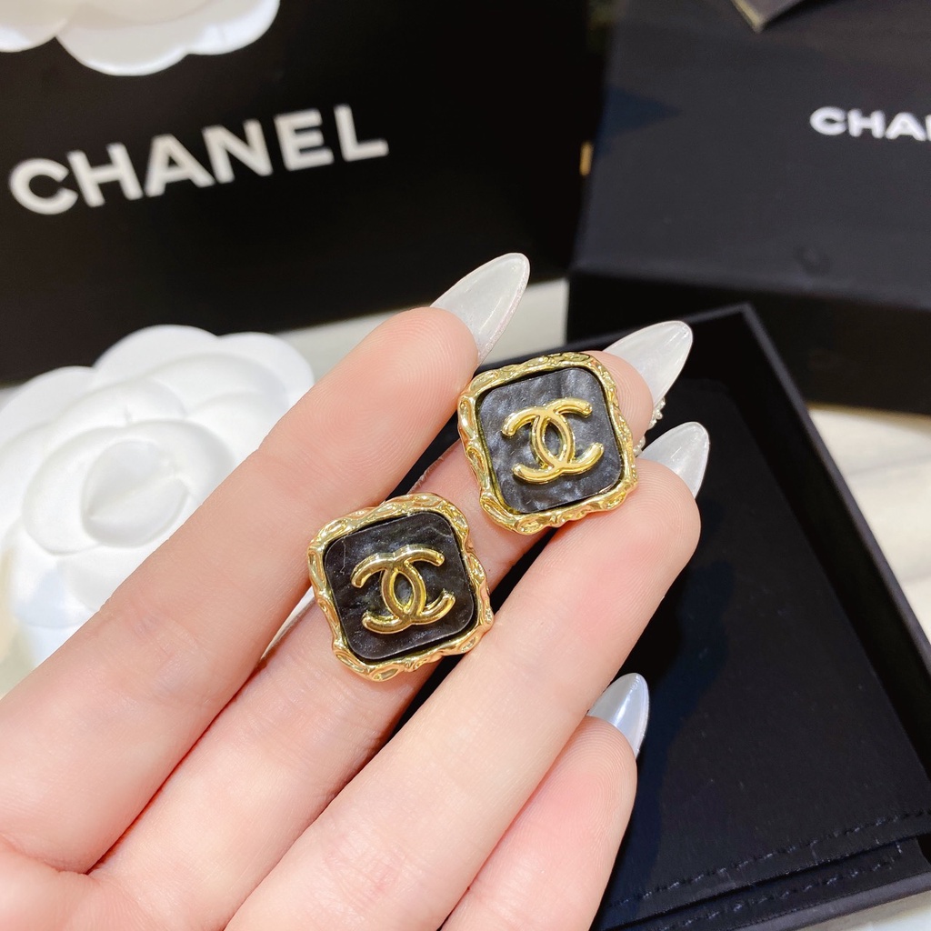 Bông tai nữ đính đá và ngọc châu nhân tạo cá tính Ròm House kiểu dáng bông tai thương hiệu cực kỳ sang chảnh - ms04517