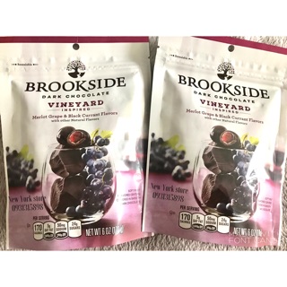 Socola rượu nhân quả nho và quả lý Hy Lạp Brookside nhập khẩu USA 198g