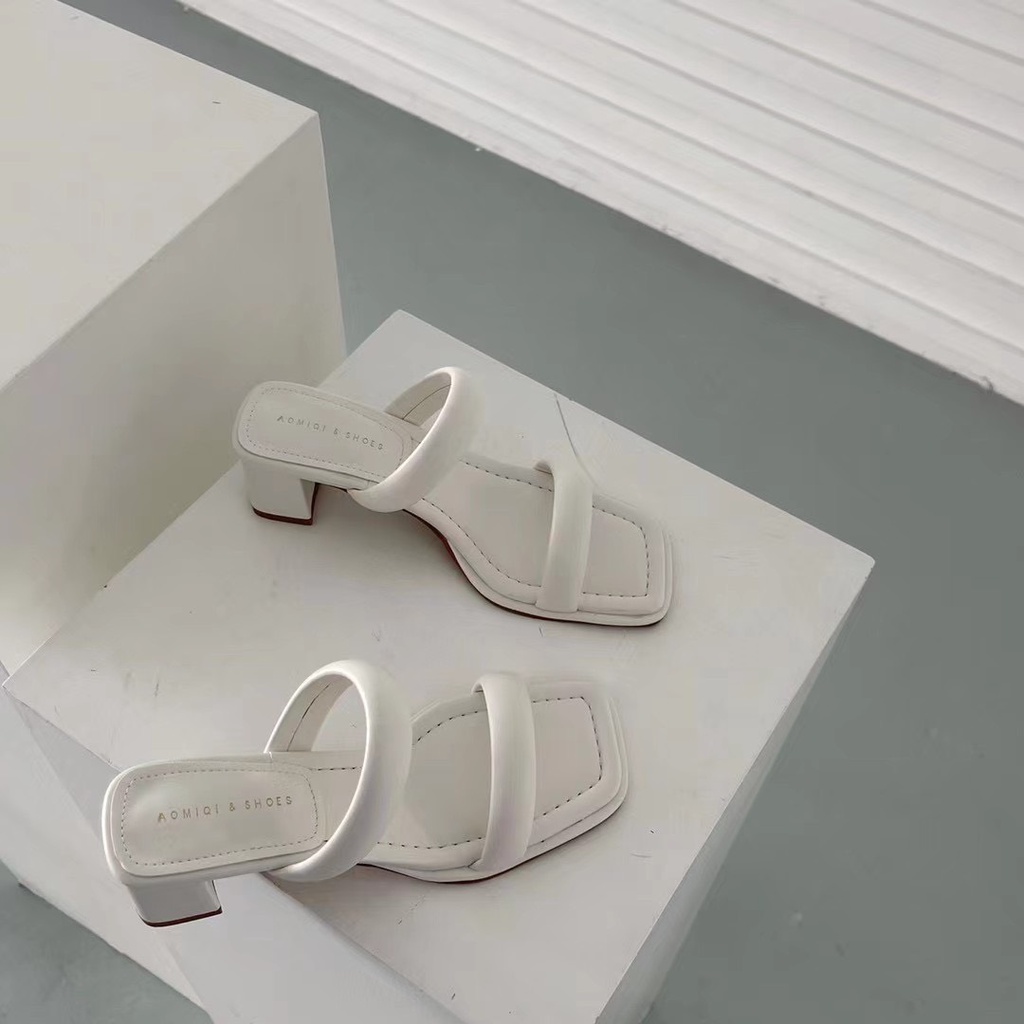 Dép gót vuông 2 quai ngang 6883 - Kachi House