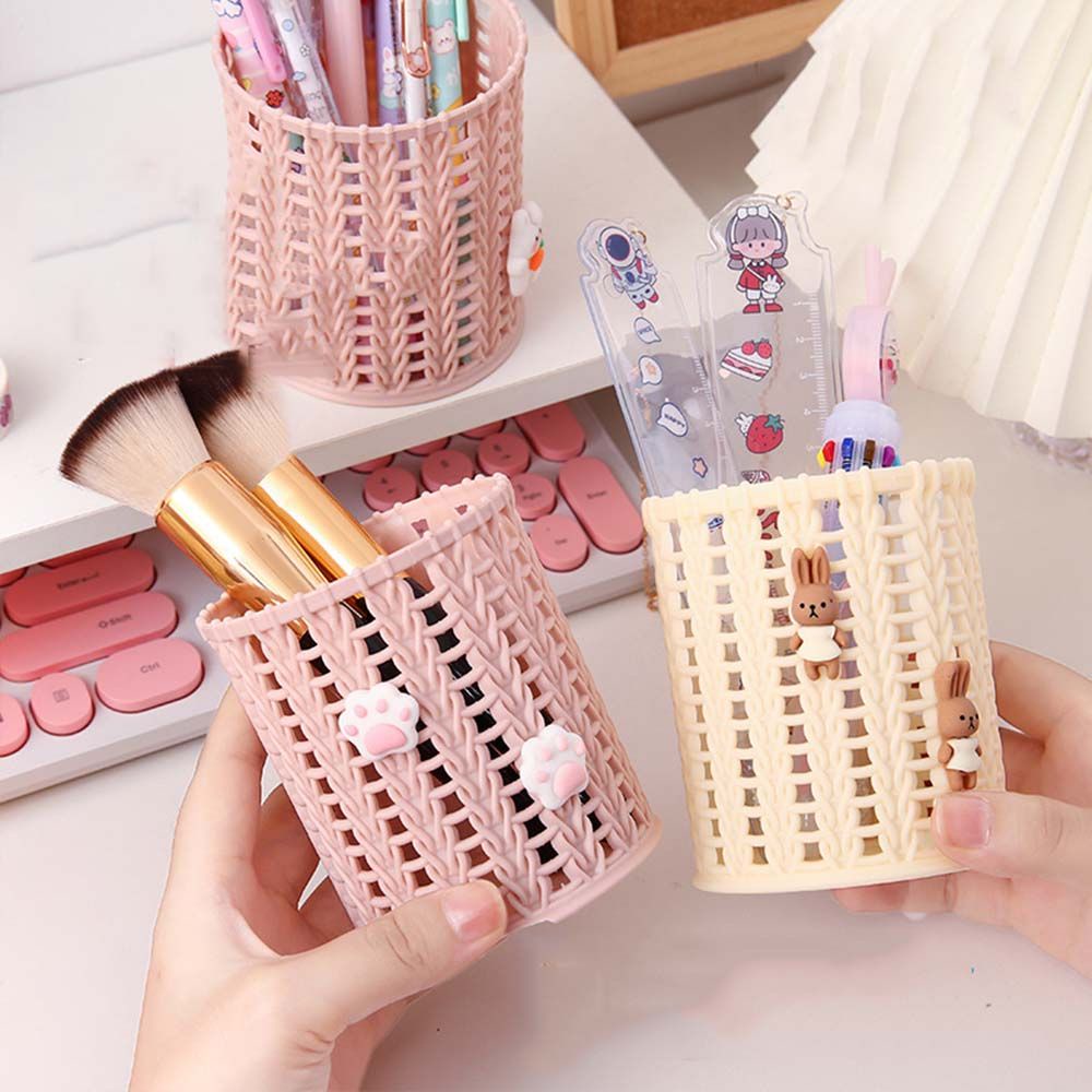 Giỏ cắm bút cọ trang điểm nhựa giả mây để bàn tiện dụng