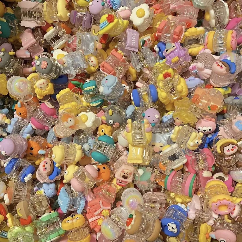 Ba cái kẹp tóc nhỏ đáng yêu được vận chuyển ngẫu nhiên 3PCS