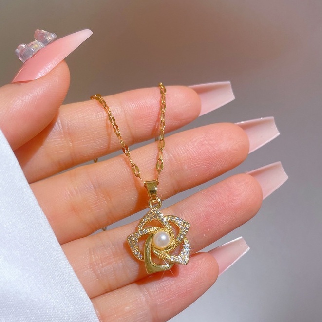 Dây Chuyền Thép Titan Mặt Hình Bông Hoa Đính Đá Sang Trọng Cho Nữ