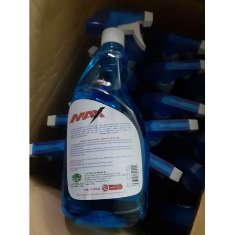 Nước lau kính Max 580ml, làm sạch, chống bám bụi và bảo vệ an toàn bề mặt kính, dạng đầu phun sương vô cùng tiện lợi