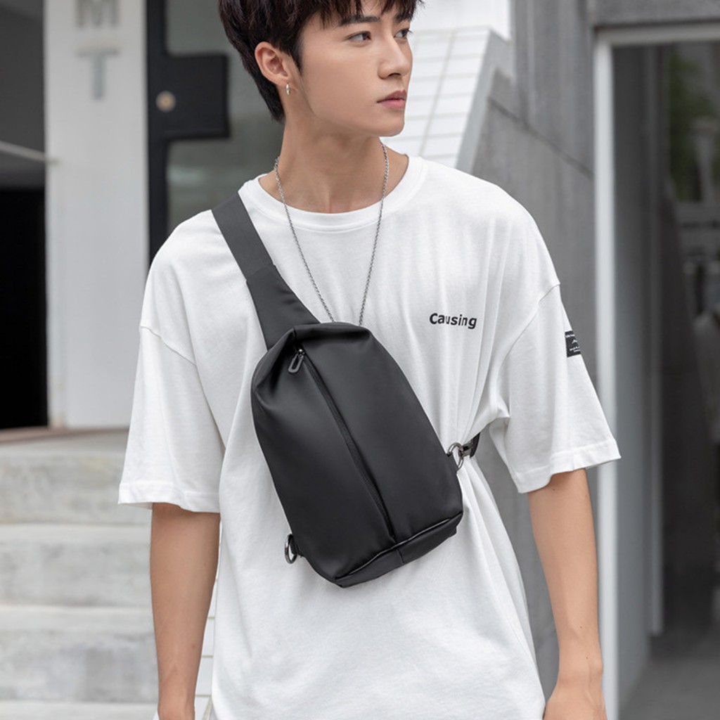Túi Ngực Đeo Chéo Nam Vải Mịn Chống Nước Thời Trang Nắp Bọ Hung TD55 Túi Màu Đen Dung Tích Lớn Đeo Chéo Vai Lưng Hông | BigBuy360 - bigbuy360.vn