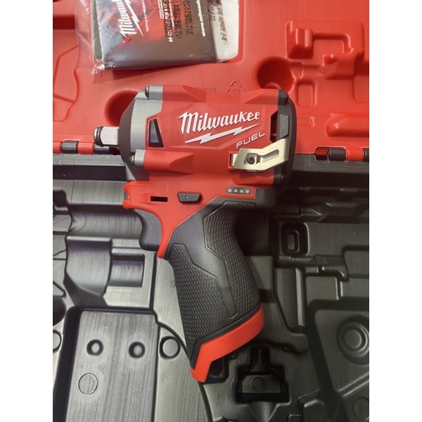 Máy siết bu lông milwaukee m12 FIWF12-0C
