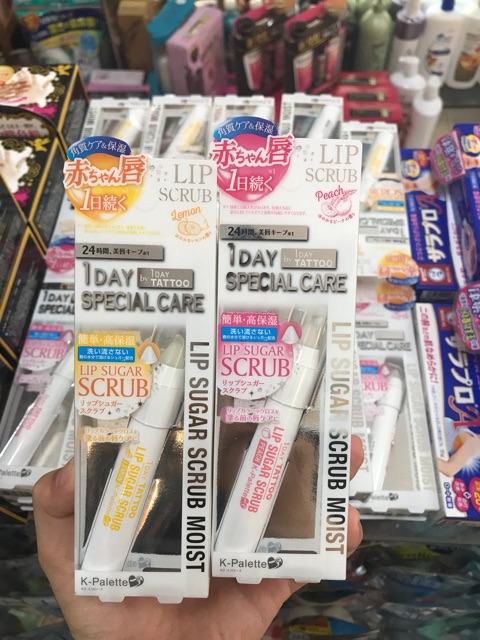 BÚT TẨY DA CHẾT MÔI đình đám LIP SUGAR SCRUB MOIST by 1 Day Tatoo | BigBuy360 - bigbuy360.vn