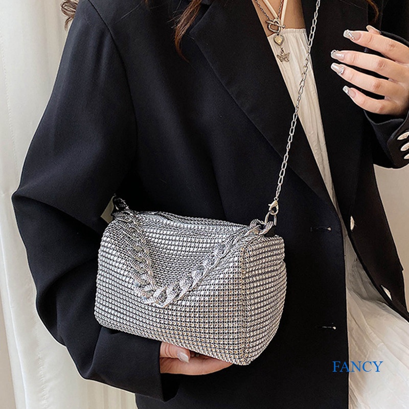 Túi Xách Đeo Vai Hình Vuông Đính Đá Phối Dây Đeo Sợi Xích Thời Trang Dành Cho Nữ