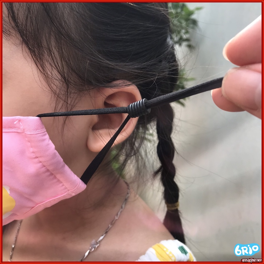 Khẩu trang vải cho bé có nút điều chỉnh quai, tặng kèm 2 miếng than hoạt tính