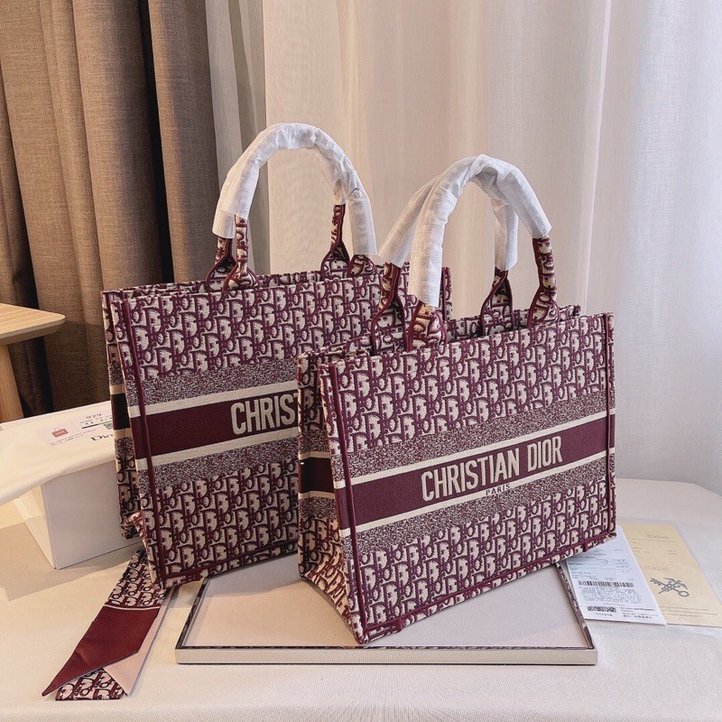 túi xách tay nữ dáng to phối màu da in logo dior CD