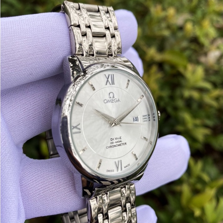 Đồng hồ nam cao cấp Omega có lịch ngày sang trọng, bảo hành 36 tháng và đổi trả 1-1 trong 15 ngày đầu tiên.