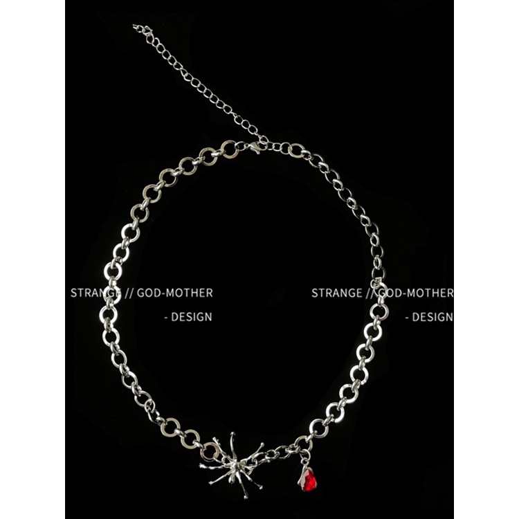 Europe and the United States small design sense necklace high INS cold wind personality spider ruby collarbone chain