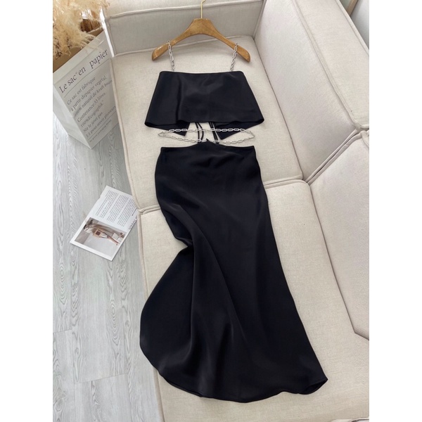 Set croptop 2 dây kết xích + Chân váy