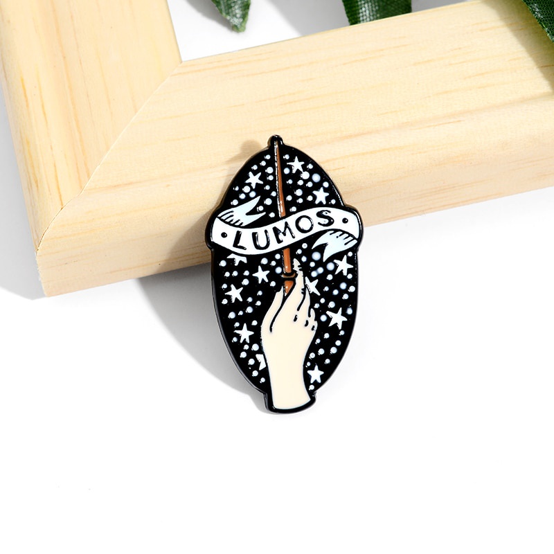 Trâm cài áo hình ngôi sao ma thuật sáng tạo