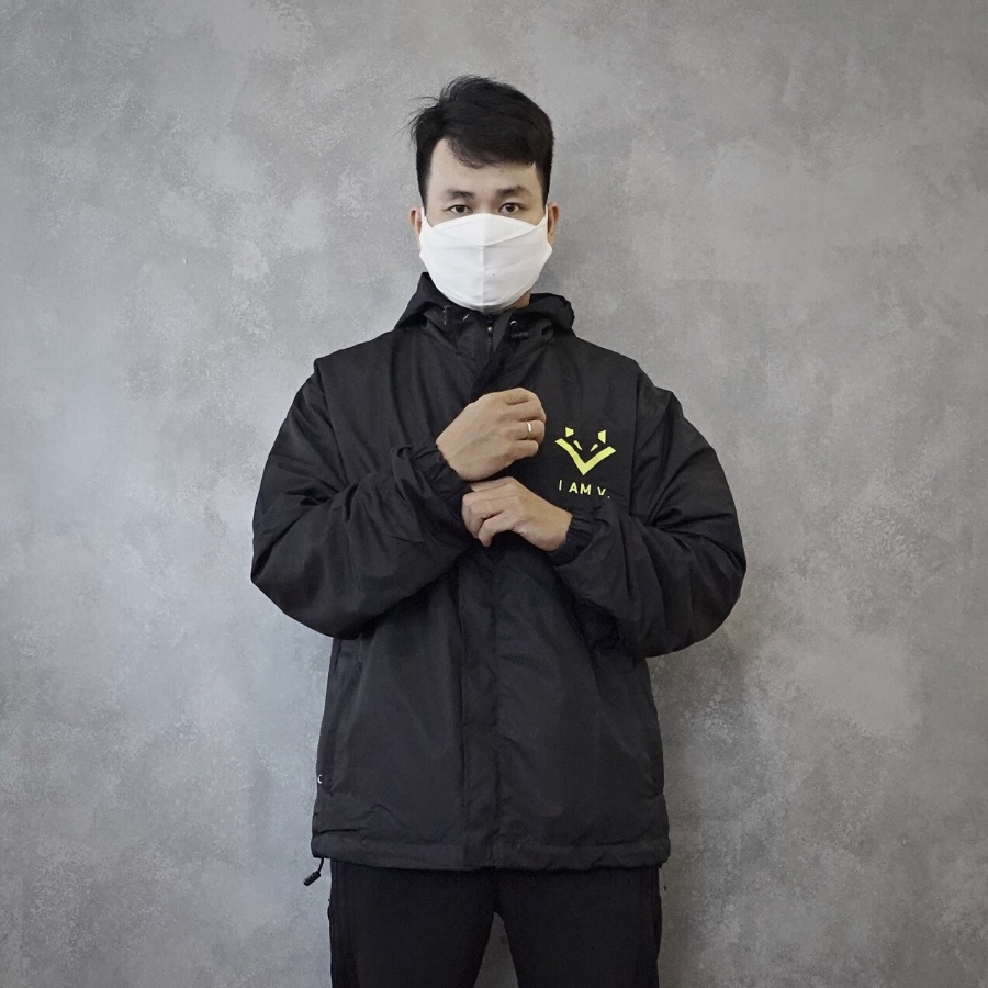 Áo khoác Ivy Black IAmV. màu đen vải VC vân chéo cao cấp, khóa kéo YKK tôn dáng người mặc