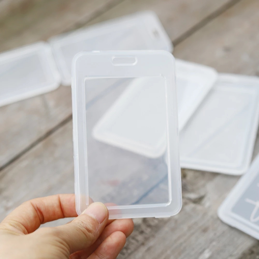 Bao đựng thẻ trong suốt bằng cao su tiện dụng