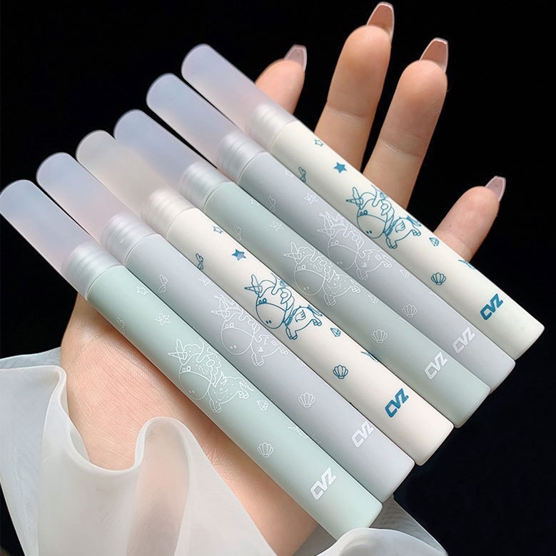 Son kem bùn CVZ căng mọng mịn lì Little Ice Stick Lip Mud CVZZ04