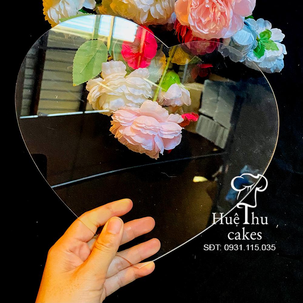 Tấm mica đặt bánh rau câu, vẽ chân dung, trang trí bánh
