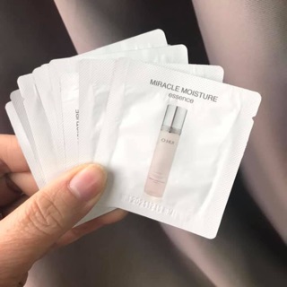 Combo 30 gói tinh chất dưỡng ohui hồng miracle moisture dưỡng ẩm, sáng hồng căng mịn da