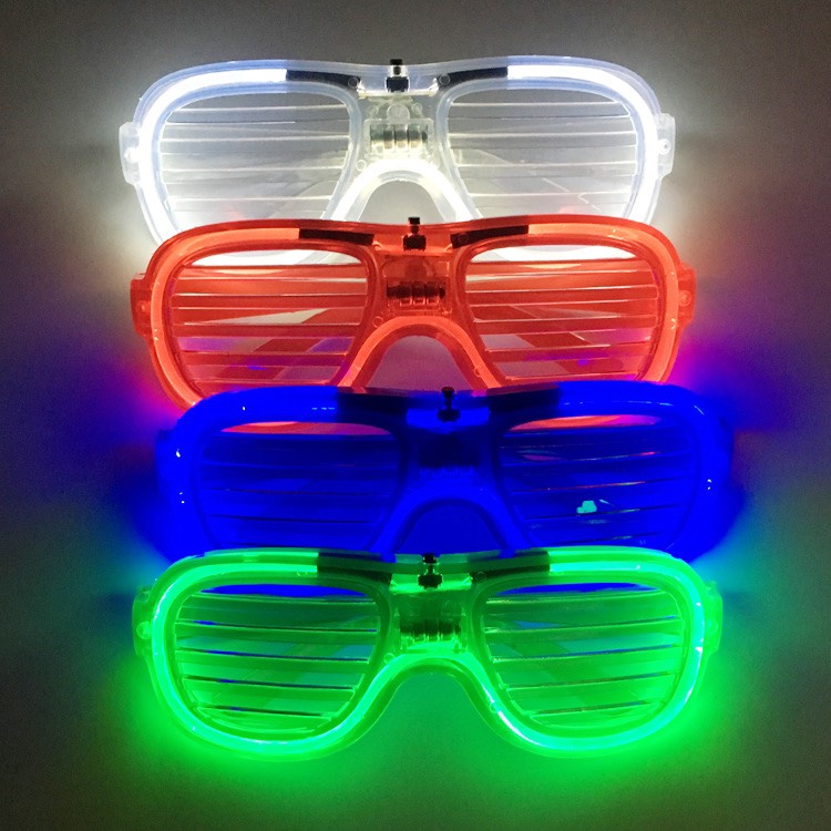 Mắt Kính Đèn Led 3d Gọng Trái Tim Rapper Đi Bar Giá Rẻ Quẩy Edm Nhiều Màu Nhấp Nháy Độc Đáo Cho Bé Chơi