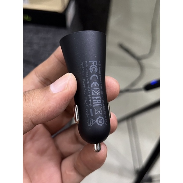 Tẩu sạc xe ô tô Belkin 24W