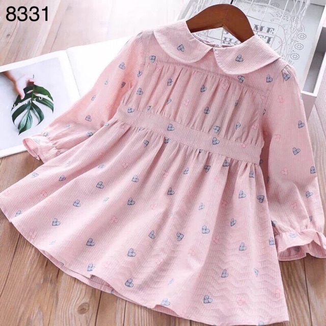 Váy hồng bé gái 2-7T hình trái tim, cổ sen, tay nhún bèo xinh lắm ah