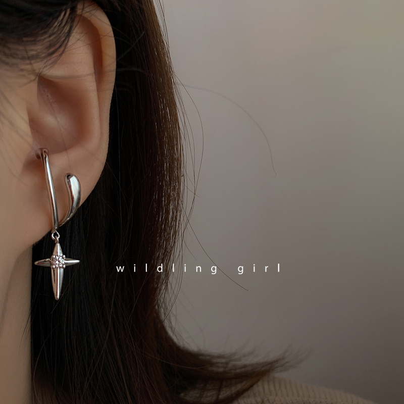 Khuyên Tai Kim Loại Hình Thánh Giá Đính Đá Phong Cách Hàn Quốc Cá Tính Dành Cho Nữ
