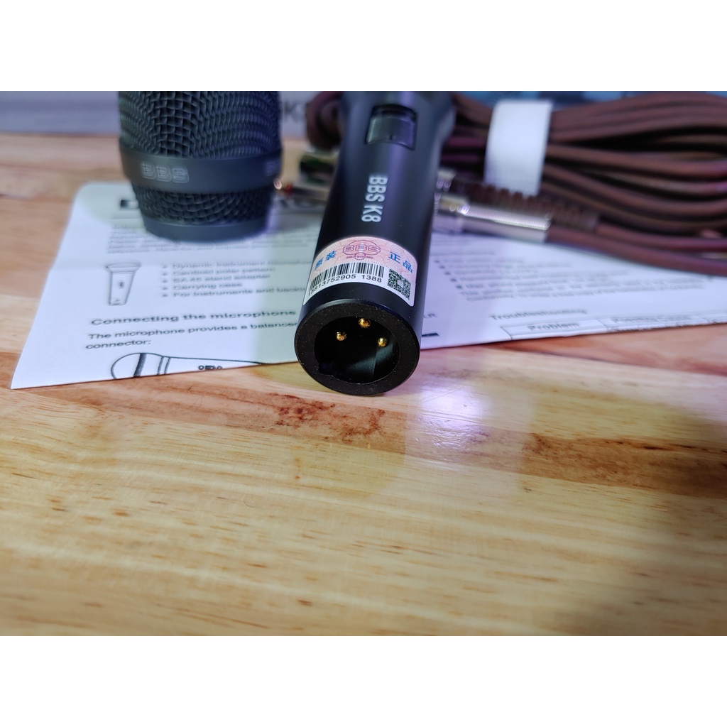 Micro hát karaoke có dây BBS K8 mới