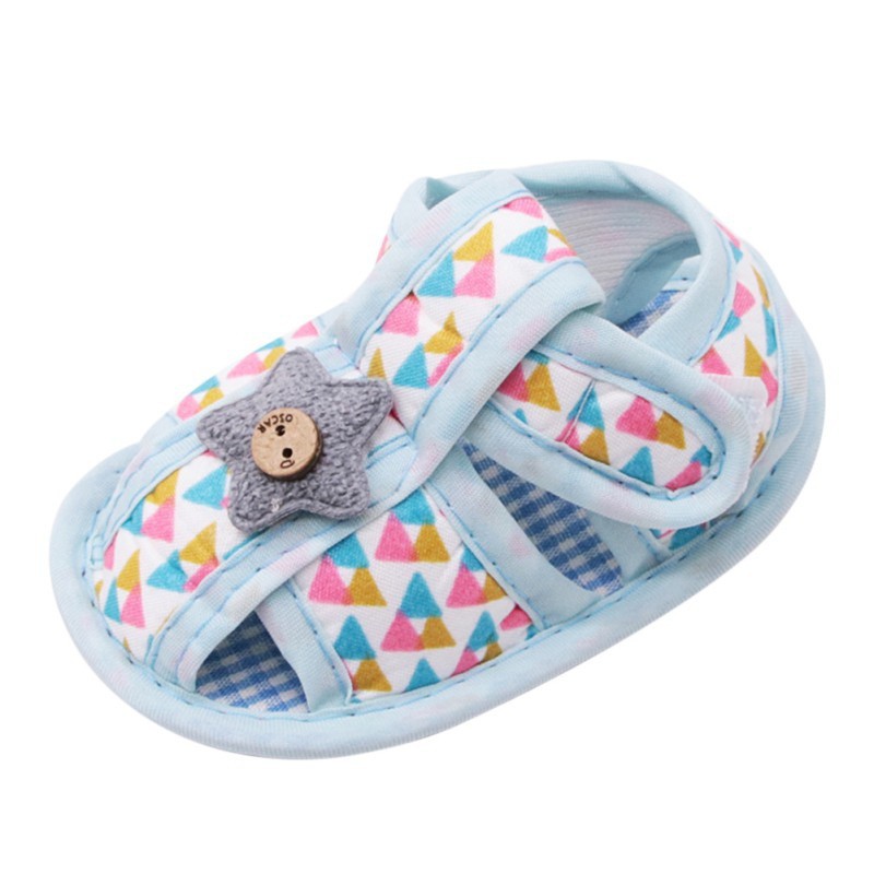 Giày sandals đơn giản dễ thương cho bé