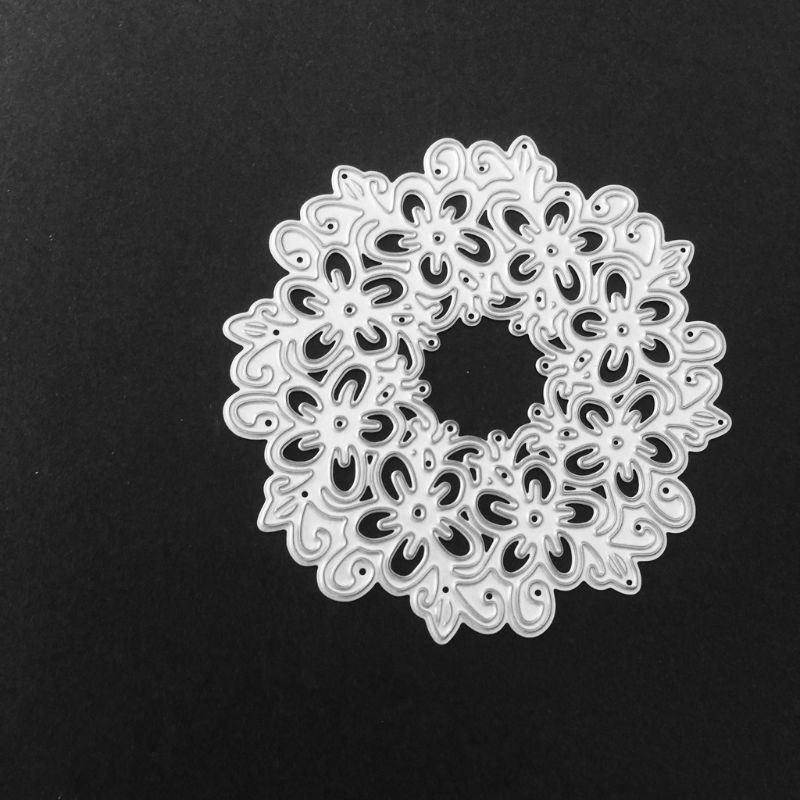 Khuôn Cắt Giấy Làm Từ Kim Loại Hình Vòng Hoa Trang Trí Scrapbook