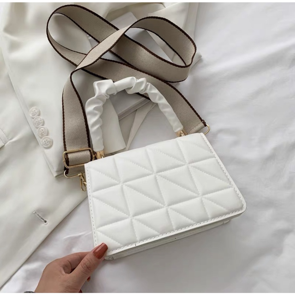 Túi xách đeo chéo nữ giá rẻ đẹp đi chơi phong cách thời trang hàn quốc dễ thương cute DC286