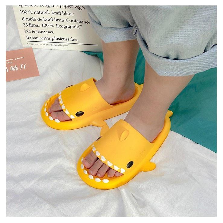 48918 Dép Cá Mập Đi Trong Nhà Dễ Thương Size Lớn Cho Nam Nữ Giá Rẻ