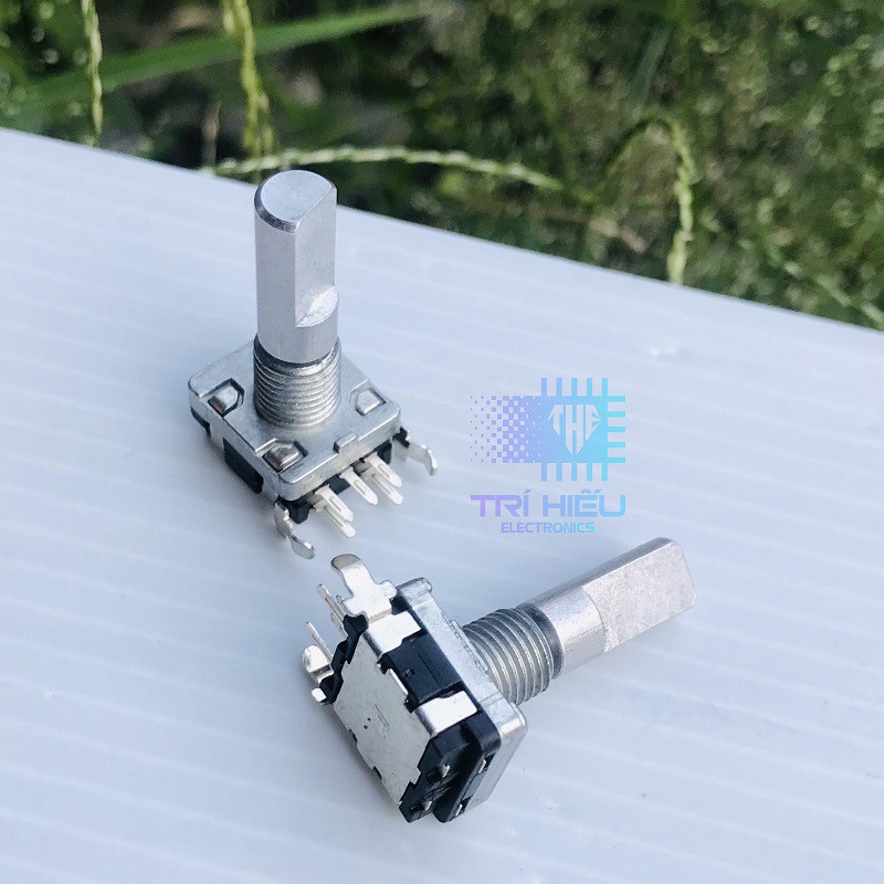 Núm xoay encoder kiểu đứng Biến trở số vô cấp 5 chân loại cao cấp