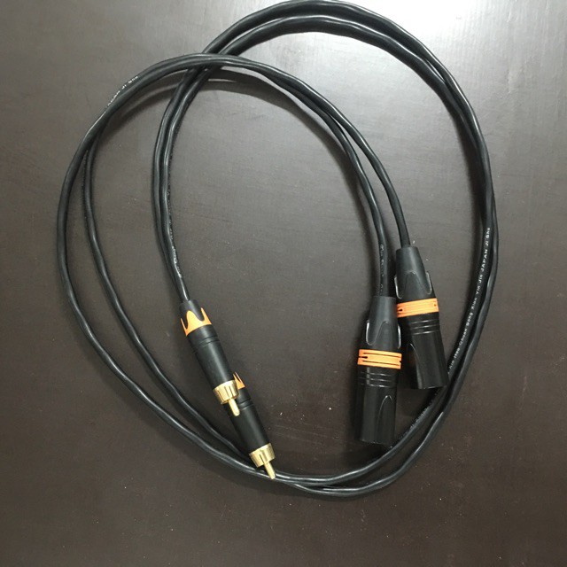 Dây loa canon ra av hoặc av ra canon