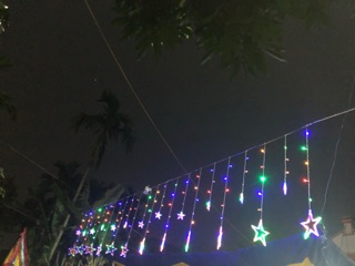 Đèn thả rèm 12 ngôi sao lớn bé