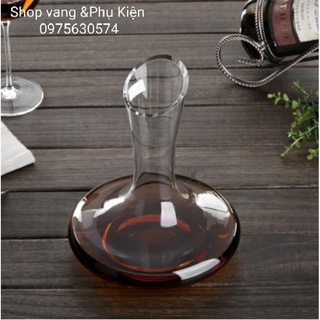 Bình thở rượu vang. Decanter dáng cổ điển miệng vát dung tích 1700ml