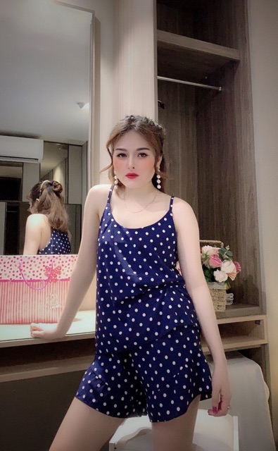 Sét bộ voan lụa chấm bi quần viền bèo xinh