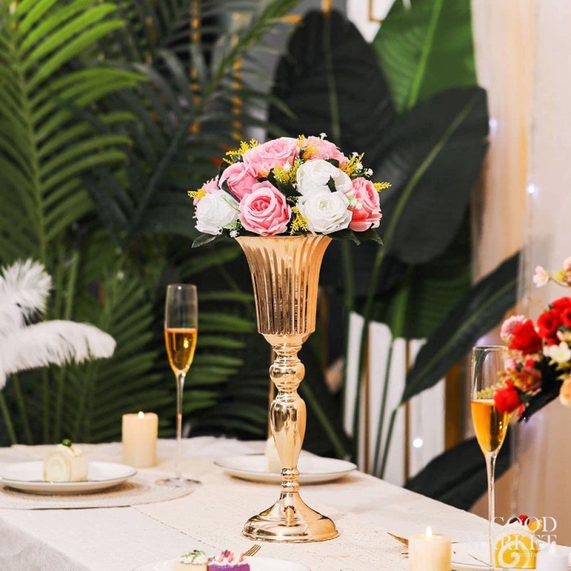 Lọ Hoa Bằng Kim Loại Màu Vàng Dùng Trang Trí Đám Cưới