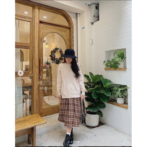 chân váy caro dạ xoè