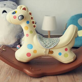 Ngựa bập bênh cao cổ có nhạc màu sữa và 2 cái đàn